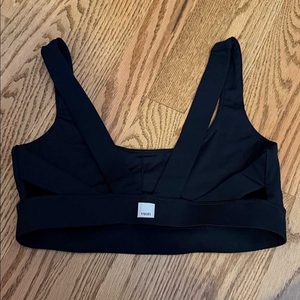 Vuori Black Sports Bra - Picture 2 of 2